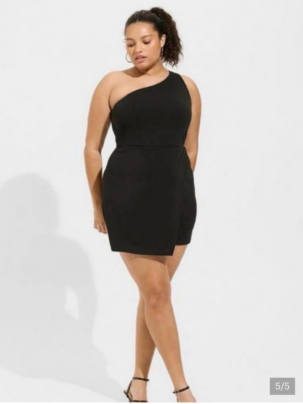 Torrid NWT Black One-Shoulder Romper